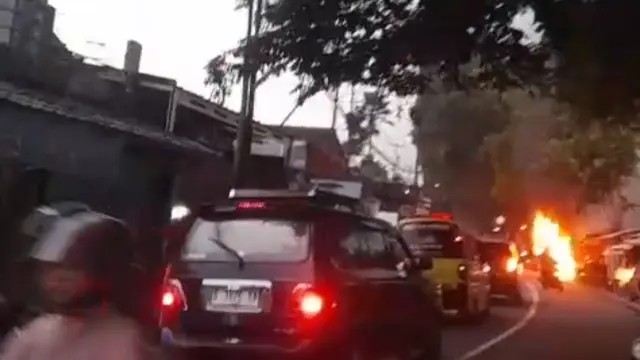 Kebakaran Kios Bensin Buat Geger Warga Sukabumi, Ini Dugaan Penyebabnya