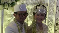 Ibunda Sakit, Poppy Sovia Tunda Bulan Madu