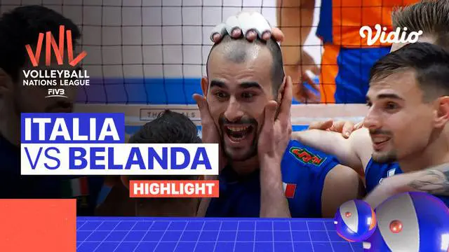 Berita video cuplikan pertandingan bola voli putra dunia antara Italia vs Belanda di Volleyball Nations League 2022. Belanda harus tersingkir di perempat final karena gagal mengalahkan Italia.