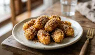 Resep Pisang Goreng Karamel Wijen, Manis Legit dengan Lapisan Tepung yang Renyah