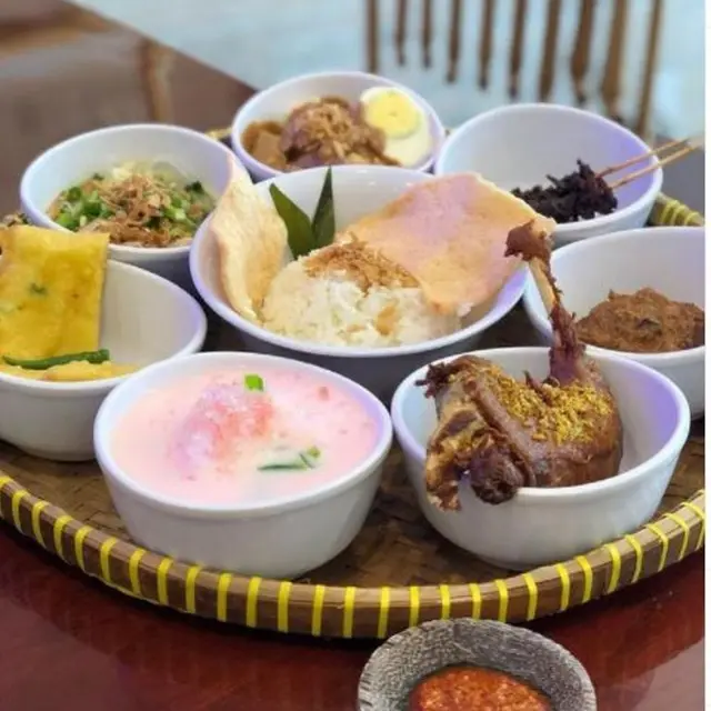 Ada Nasi Goreng Petai, Cilok dan Cireng di Restoran di New York