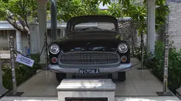 Mobil Opel Kapitan produksi Jerman tahun 1956 ini merupakan milik Bung Tomo, seorang pejuang dan Pahlawan Nasional dari Kota Surabaya. (Istimewa)