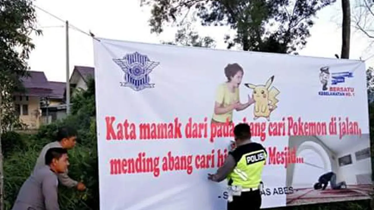 Satlantas Polres Aceh Besar Bikin Spanduk Larangan Main Pokemon