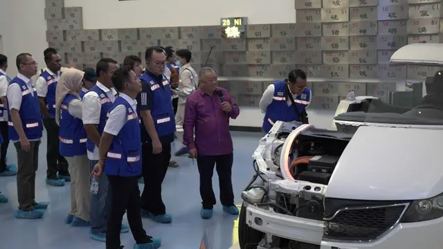 Sebanyak 14 rektor perguruan tinggi negeri  di Indonesia berkunjung Kawasan Industri Indonesia Morowali Industrial Park (IMIP) pada 3 - 4 Mei 2024. Kunjungan ini untuk menjajaki kerja sama strategis untuk mendorong hiliriisasi. (Dok IMIP)
