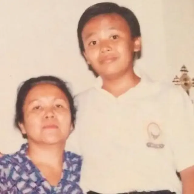 7 Potret Transformasi Ari Lasso dari Kecil hingga Kini, Gaya Rambutnya Curi Perhatian
