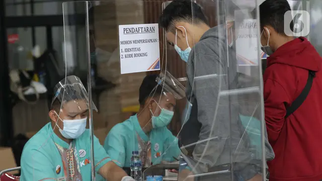 Stasiun Senen saat Cuti Bersama Natal 2020