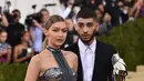 Kedua pasangan kekasih ini sudah terlihat mesra lagi. Bahkan, Gigi Hadid dan Zayn Malik kerap menghabiskan waktu bersama. (AFP/Bintang.com)