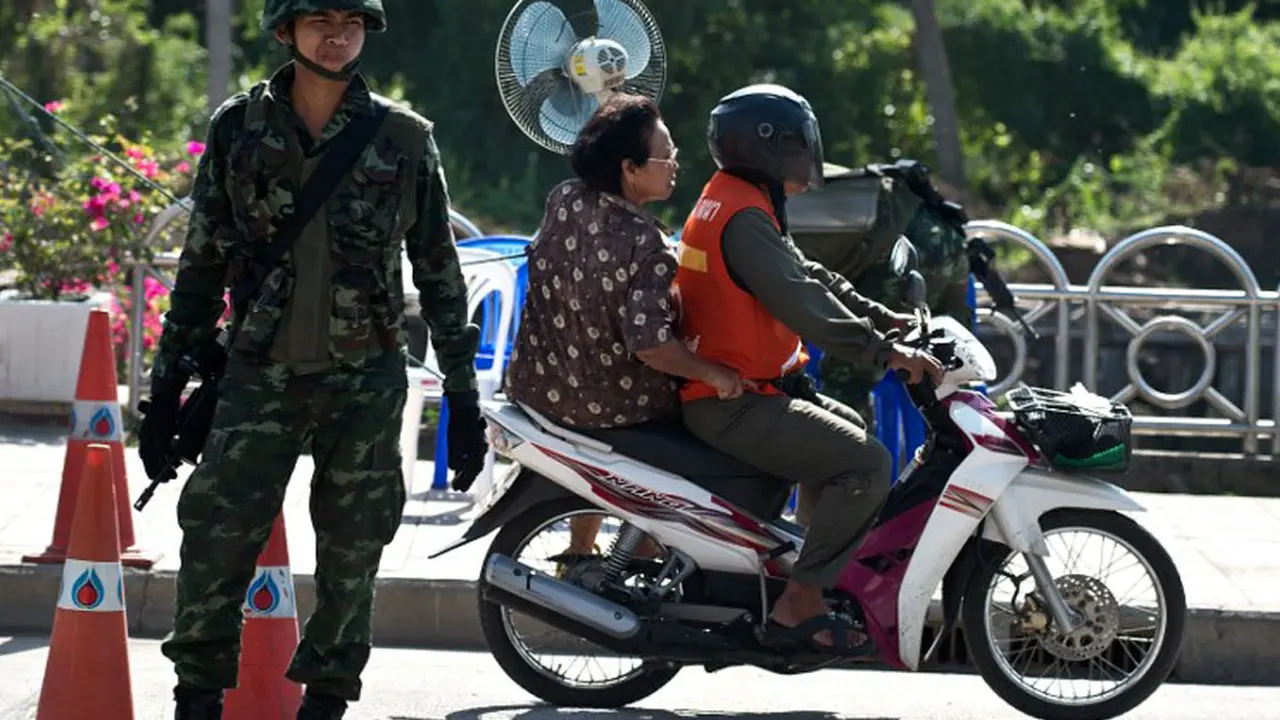 Belum Kondusif, Militer Thailand Terus Berjaga