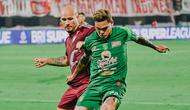 PSM Makassar vs Persebaya Surabaya. (X PSM)