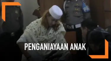 Kasus penganiayaan 2 remaja yang dilakukan Bahar bin Smith alias Habib Bahar mulai disidangkan. Bahar didakwa pasal berlapis, salah satunya pasal Perlindungan Anak.