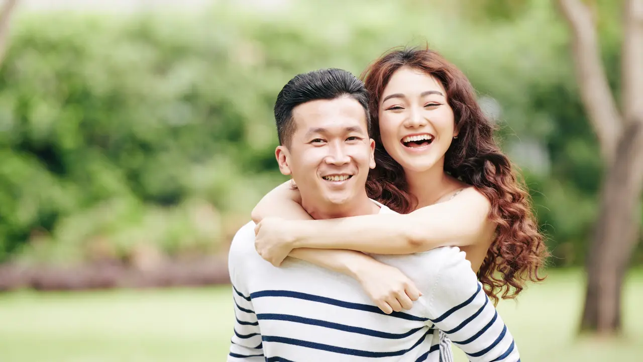 pasangan cinta