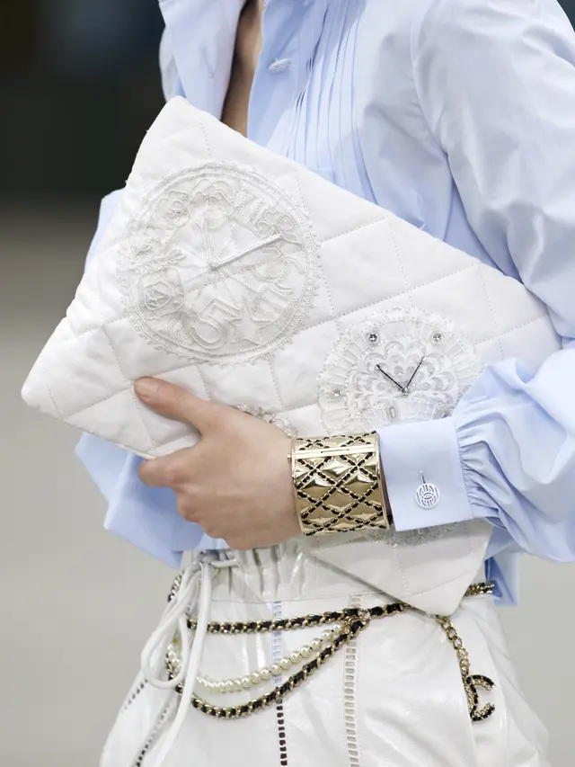 Koleksi Transisi Chanel 2019 Menjadi Debut dari Virginie Viard