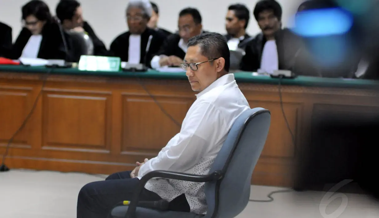 Dalam pembacaan dakwaan di Pengadilan Tipikor, mantan ketua HMI itu disebut perlu banyak uang demi memenuhi keinginannya sebagai Presiden Indonesia, Jumat (30/5/14). (Liputan6.com/Johan Tallo)