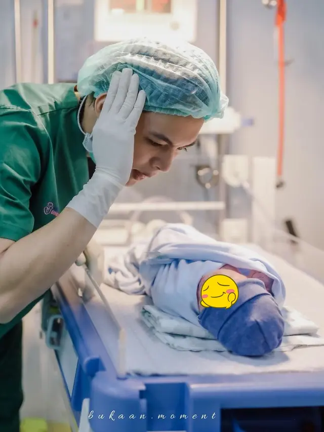 6 Momen Lahiran Anak Pertama Dinda Hauw, Dikaruniai Bayi Laki-laki