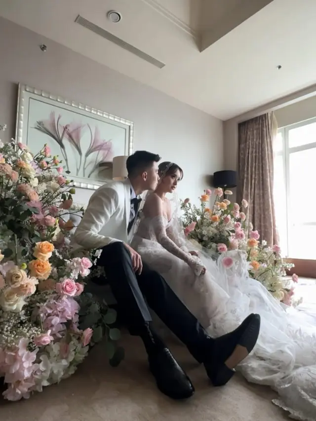 Pemberkatan Nikah Vincent Kosasih dan Vior, Momen Haru Saat Janji Setia Terucap