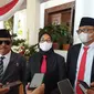 Bupati Banyuwangi Ipuk Fiestiandani (Tengah) memberikan stedmen terkait rencana pembentukan BNNK Banyuwangi (Hermawan Arifianto/Liputan6.com)