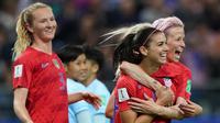 Alex Morgan merayakan golnya ke gawang Thailand pada laga Grup F Piala Dunia Wanita 2019. (AFP/Lionel Bonaventure)