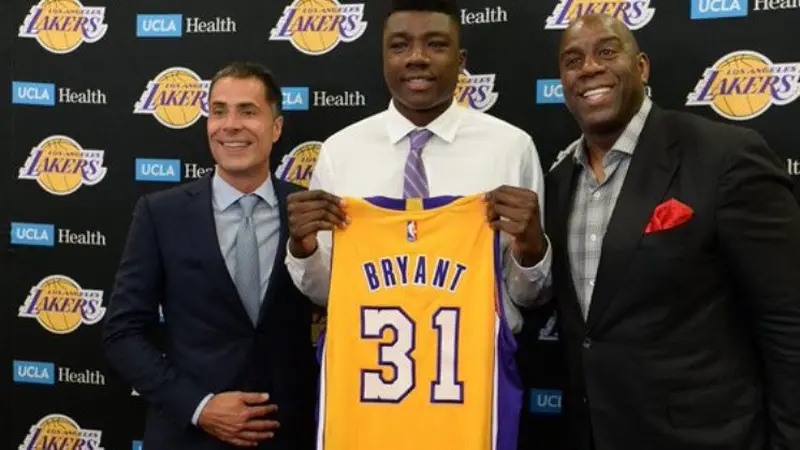 NBA: Lakers Datangkan Thomas Bryant