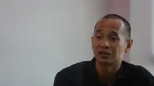 Mantan Pemain Sepakbola Timnas Indonesia Kurniawan Dwi Yulianto saat berkunjung ke redaksi Bola.com dan Liputan 6 di Senayan, Jakarta, Senin (05/10/2015). (Bola.com/Nick Hanoatubun) 