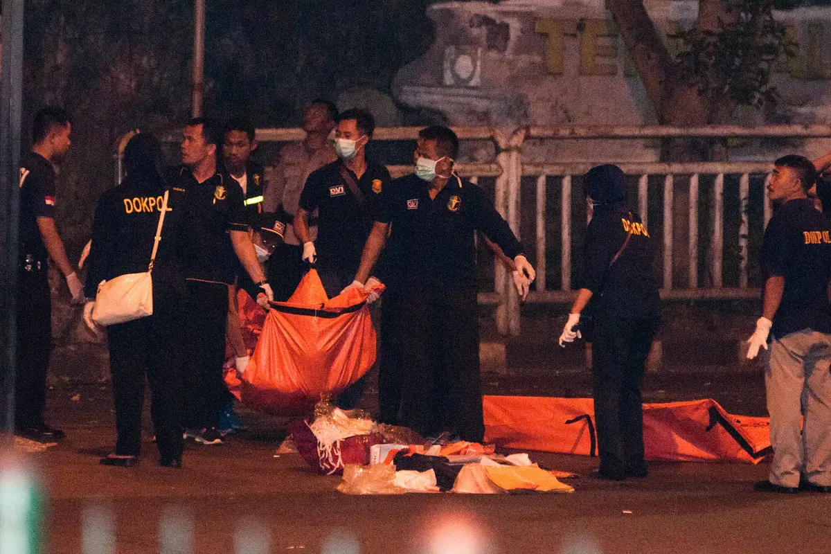 Polisi Lakukan Olah TKP Ledakan Kampung Melayu