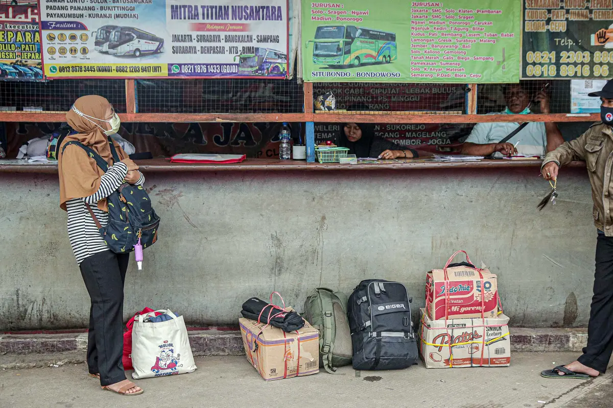 FOTO: Sebagian Pemudik Pulang Kampung Lebih Awal Hindari Puncak Arus MudikFOTO: Sebagian Pemudik Pulang Kampung Lebih Awal Hindari Puncak Arus Mudik