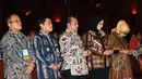 Menteri Desa, Pembangunan Daerah Tertinggal dan Transmigrasi (PDTT) Marwan Jafar (tengah) menghadiri pembukaan Rapat Koordinasi Nasional Kementerian Desa PDTT di Jakarta, Selasa (31/3/2015). 