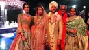 Kunjungan Sridevi ke Dubai tidak sendirian, ia bersama dengan sang suami dan anak perempuannya menghadiri acara pernikahan sepupunya, Mohit Marwah. Hal ini terlihat dari unggahan terakhirnya. (Instagram/sridevi.kapoor)