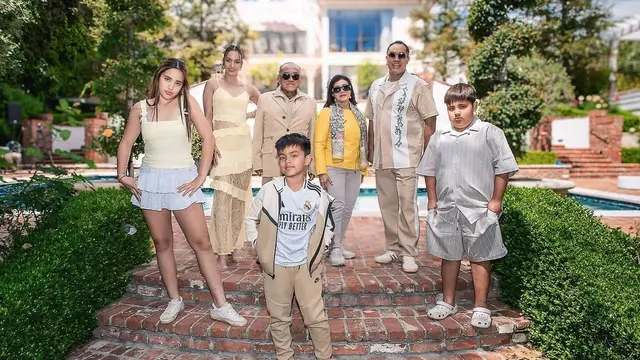 Kehangatan Keluarga Warnai Ultah ke-35 Nia Ramadhani (Instagram/@ramadhaniabakrie)