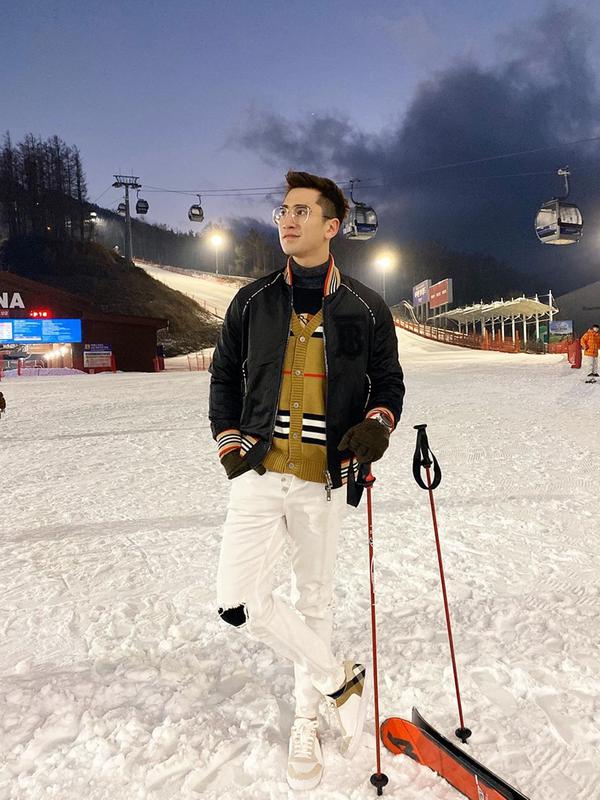 Verrell Bramasta liburan ke Korea Selatan, gayanya curi perhatian. (Sumber: Instagram/@bramastavrl)