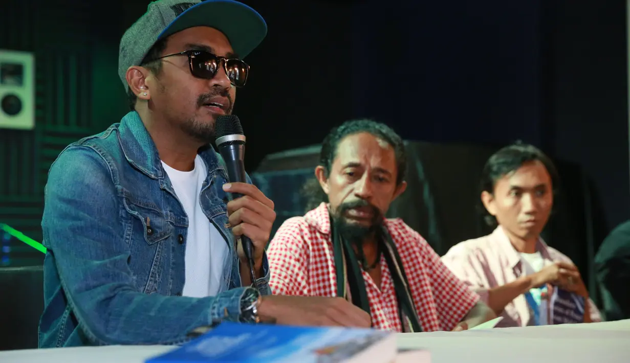 Pesan mendalam album religi itu adalah bagaimana kehidupan umat muslim dan kristen di Maluku pada tahun 1999. Terkait konflik berkepanjangan saat itu. (Adrian Putra/Bintang.com)