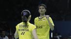 Pasangan Indonesia, Ricky Karanda/Debby Susanto, mengalahkan pasangan Cina, He Jiting/Du Yue, pada Indonesia Open di Istora Senayan, Jakarta, Selasa, (3/7/2018). Ricky/Debby menang dengan skor 17-21, 21-13. 24-22. (Bola.com/M Iqbal Ichsan)