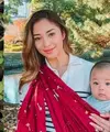 Punya karier cemerlang, para artis cantik berikut ini kini ingin fokus jadi ibu rumah tangga. [Instagram @nikitawillyofficial94 dan @jenniferbachdim]