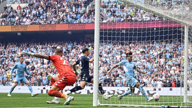 Foto: Steven Gerrard Gagal Bantu Liverpool, Manchester City Akhirnya Juara Liga Inggris Musim 2021 / 2022