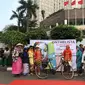 Hari Kartini yang jatuh pada Minggu 21 April 2019 menjadi suatu momen yang banyak dimanfaatkan berbagai kalangan masyarakat untuk berkumpul dan memperingatinya. Apalagi, hari itu juga bertepatan dengan jadwal rutin Car Free Day (CFD).