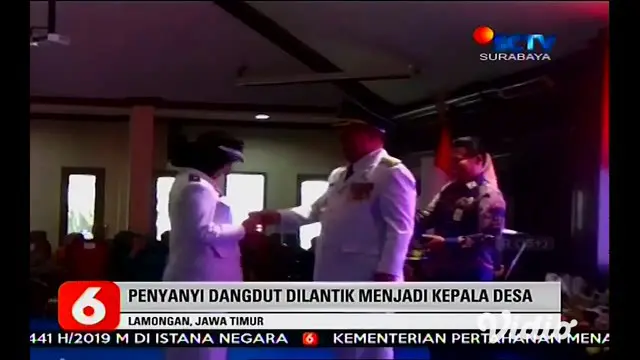 Angely Emitasari seorang penyanyi dangdut resmi dilantik menjadi kepala desa Kedungkumpul di Lamongan, Jawa Timur kesuksesan Angely menjadi pembicaraan warga netizen.