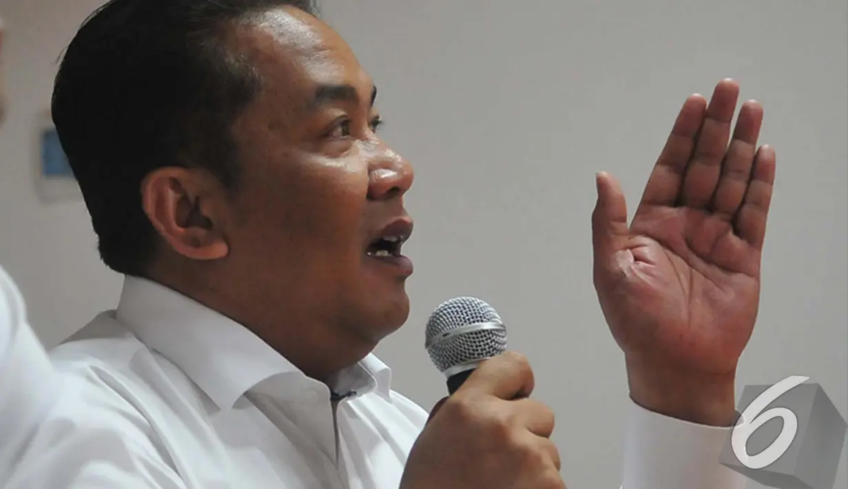 Kepala BNN, Anang Iskandar menjelaskan tentang bahaya narkoba dalam diskusi 'Ancaman Narkoba di Kota Metropolitan', Jakarta, Kamis (30/10/2014). (Liputan6.com/Johan Tallo)