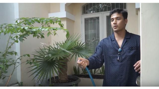 7 Potret Isi Rumah Vanessa Angel, Elegan Serba Putih