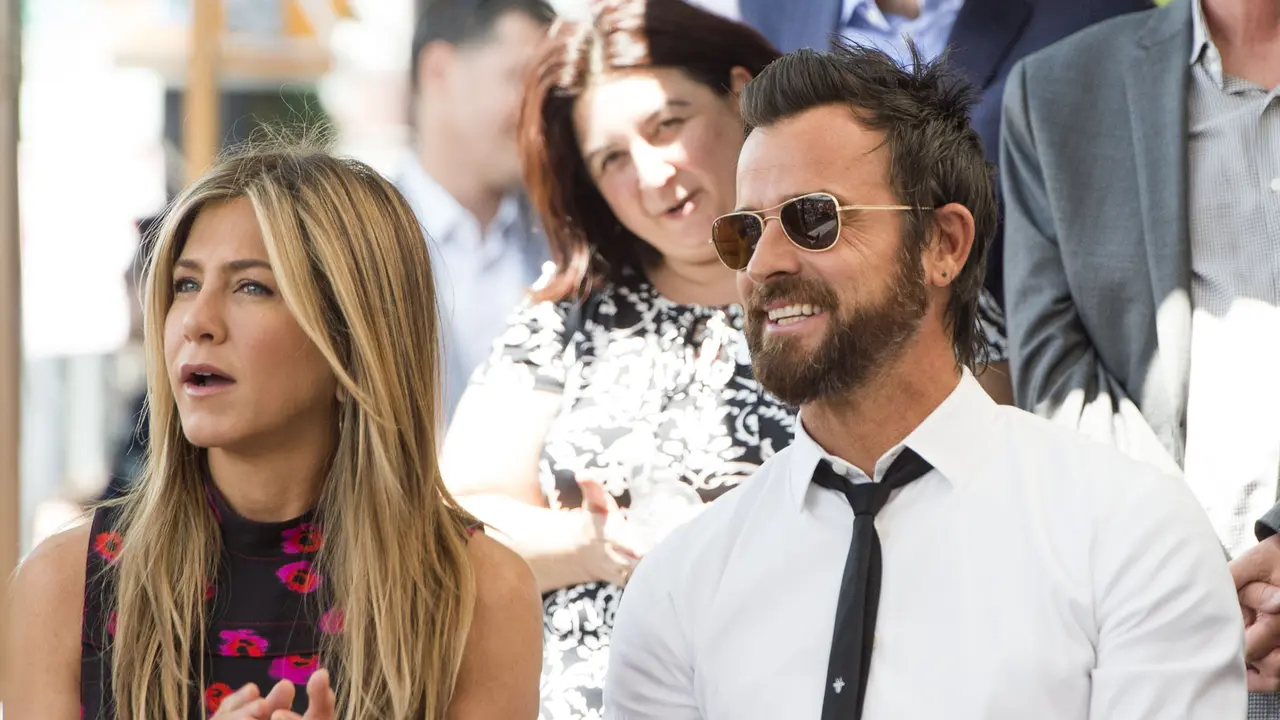 [Bintang] Jennifer Aniston - Justin Theroux
