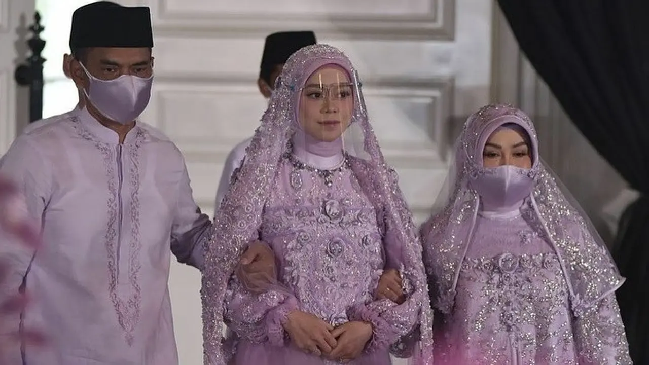 6 Momen Pengajian Rizky Billar dan Lesty Kejora Jelang Pernikahan, Penuh Haru