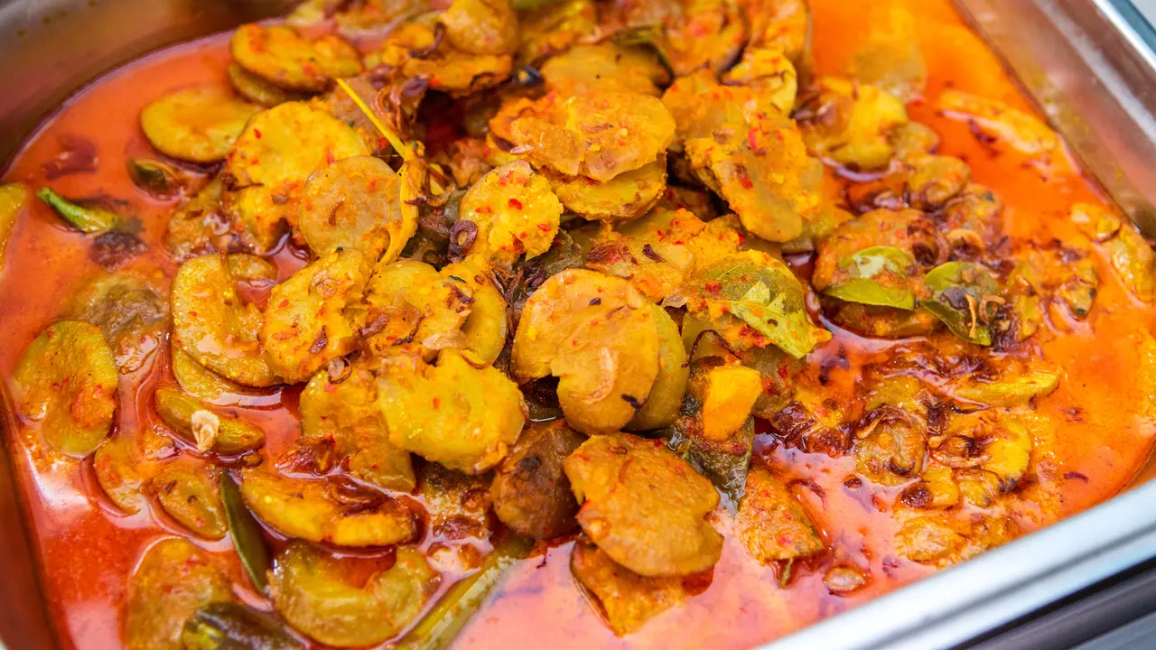 gulai jengkol