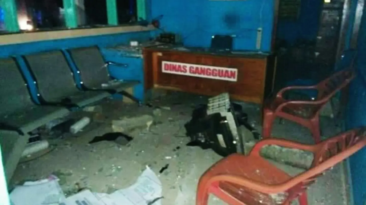 Kantor PLN Dirusak Warga Usai Buka Puasa