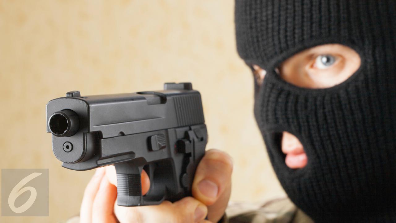 20151103-Ilustrasi Tindak Kejahatan dengan Menggunakan Senjata Api