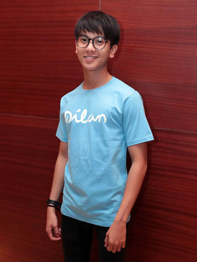 Iqbaal as Dilan (Deki Prayoga/Bintang.com)