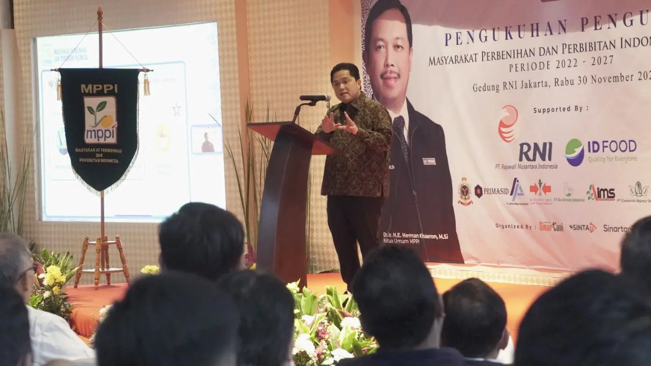 Menteri BUMN Erick Thohir  di kantor PT Rajawali Nusantara Indonesia (Persero), dikutip dari keterangan resmi, Rabu (30/11/2022).