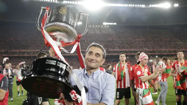 Foto: Puasnya Ernesto Valverde Akhiri Penantian 40 Tahun Athletic Bilbao Juara Copa del Rey