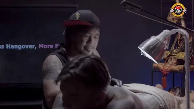 6 Momen Rendy Kjaernett Hapus Tato Wajah Syahnaz di Punggung, Berharap Dimaafkan Lady
