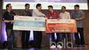 Juara All England 2017, Kevin Sanjaya, menghadiri acara pemberian bonus dari Djarum Foundation. Bonus tersebut berupa deposito BCA senilai Rp 200 juta dari Djarum Foundation dan voucher dari Blibli.com senilai Rp 50 juta. (Bola.com/M Iqbal Ichsan)