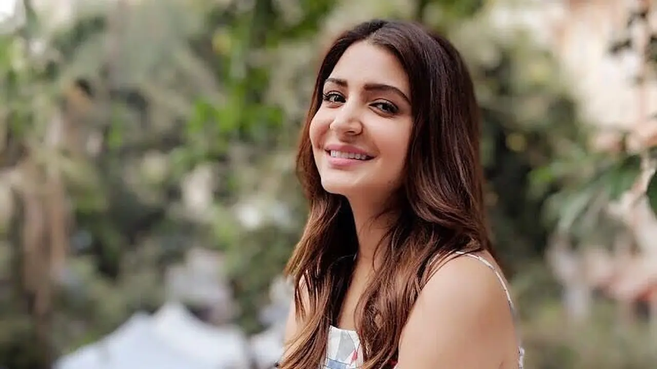 [Bintang] Mengejutkan, Ini 7 Artis Bollywood yang Pernah Diserang Penggemar