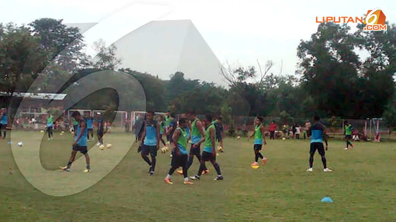 timnas-latihan-130321b.jpg