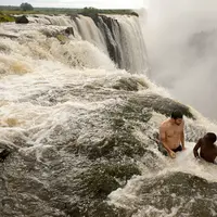 Air Terjun Victoria 'Kolam Iblis' di perbatasan Zimbabwe dan Zambia. (beautifulplaces.org)